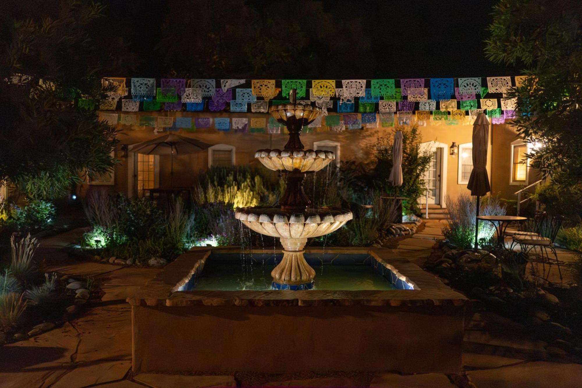 Dos Hermanas Casita 1 Downtown Courtyard Santa Fe Bagian luar foto